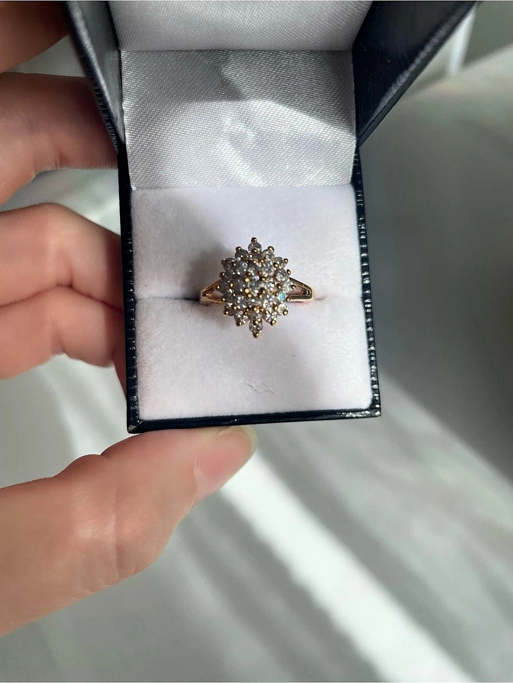 Vintage Gold Tone Cluster Ring ✨ SZ 6